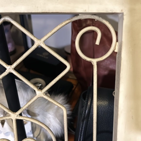 Wall Decor - Picture 3 of 4